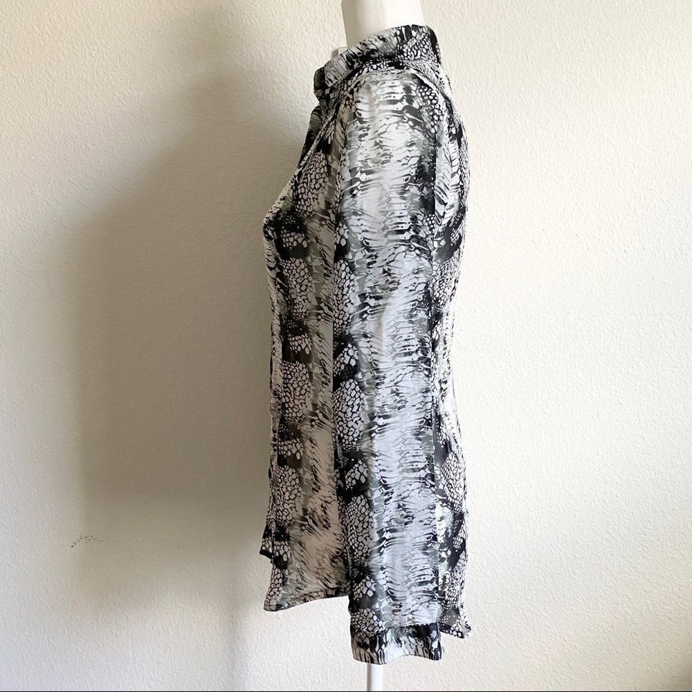 𝅺cabi Python Snakeskin Print Sheer Long Sleeve L… - image 4